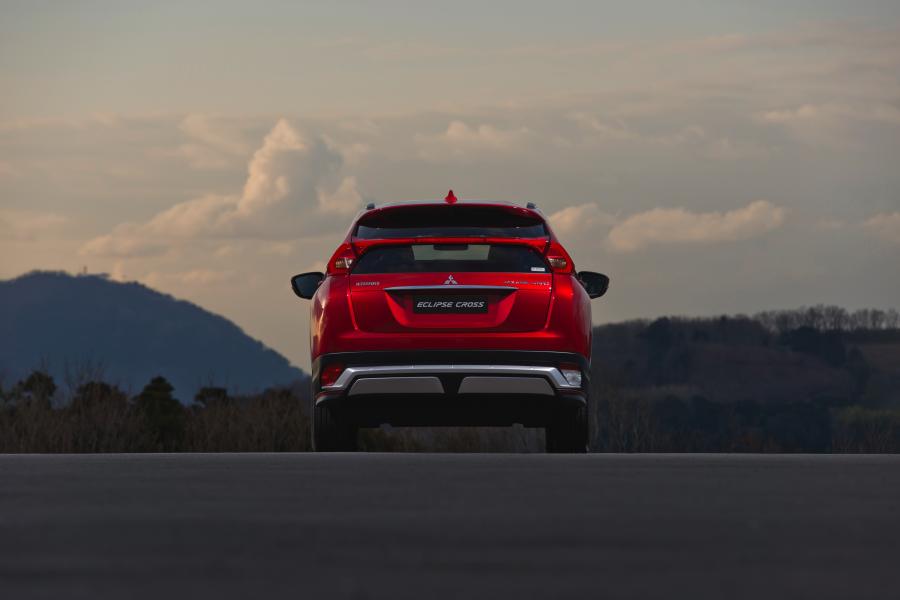  Mitsubishi Eclipse Cross 2017 года  (WW) (фото 30 из 73)